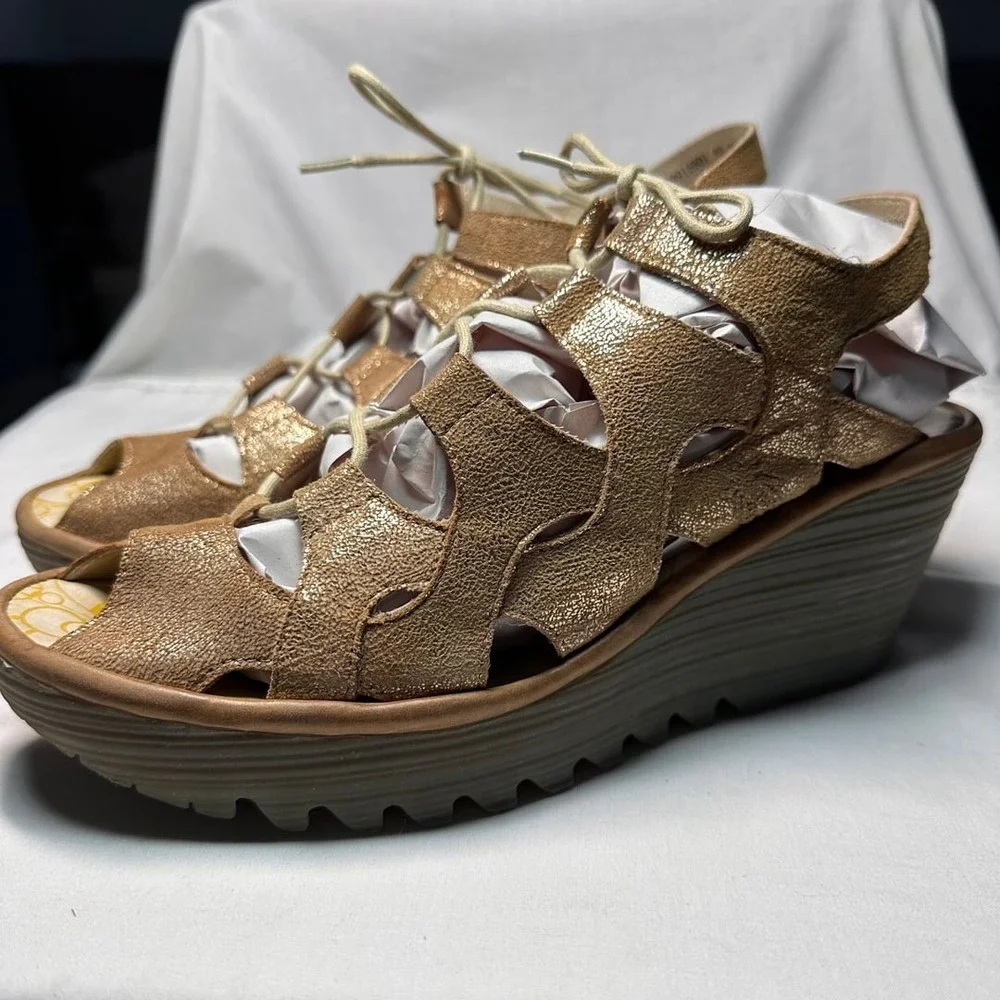 Fly London‎ Yexa 916 Metallic Lace Up Wedge Sandals